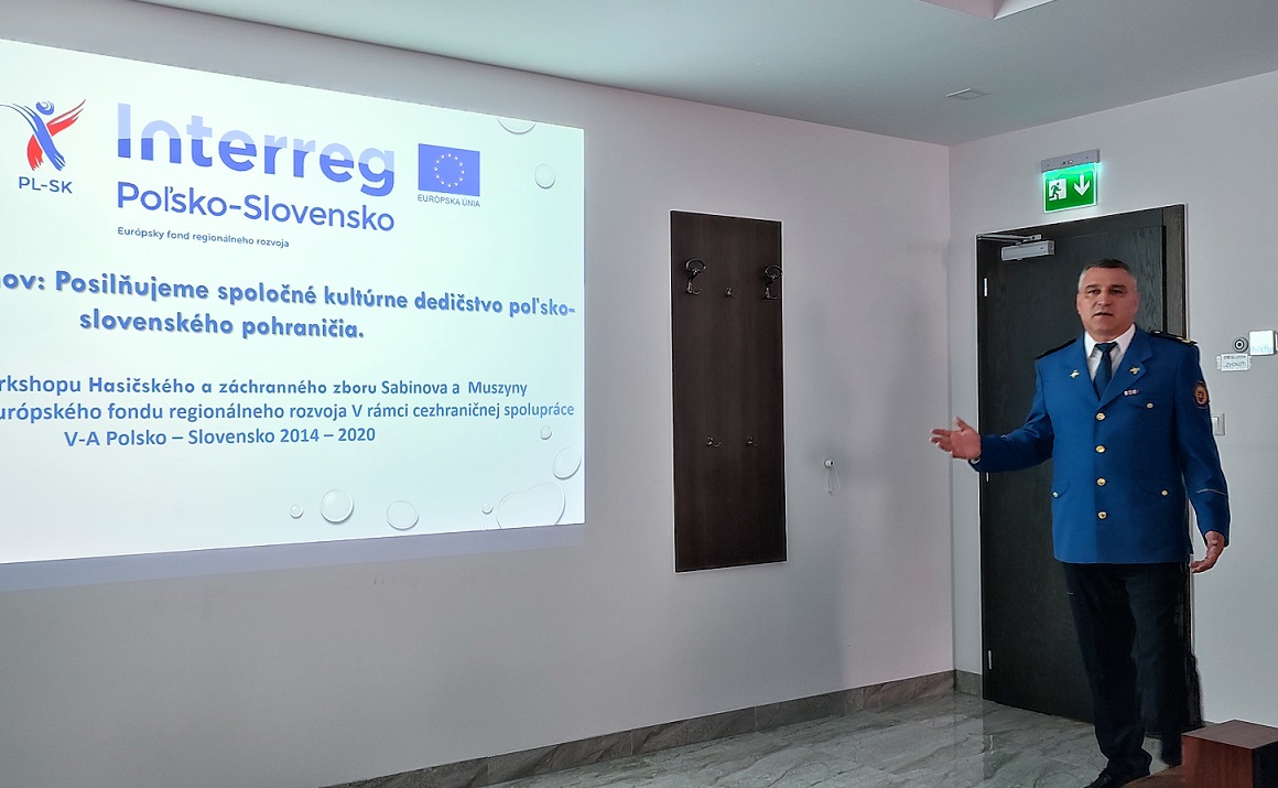 Hasiči zo Sabinova a požiarna stráž z Muzsyny si vymenili skúsenosti o ochrane pamiatok pred požiarmi a povodňami