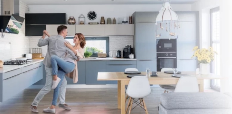 DECODOM daruje mladomanželom zľavovú poukážku na novú kuchyňu